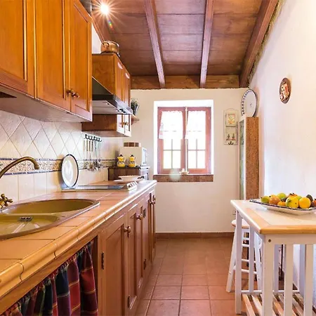 Dom wakacyjny Comfortable House In With Shared Pool *