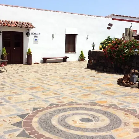 Comfortable House In With Shared Pool La Laguna (Tenerife)